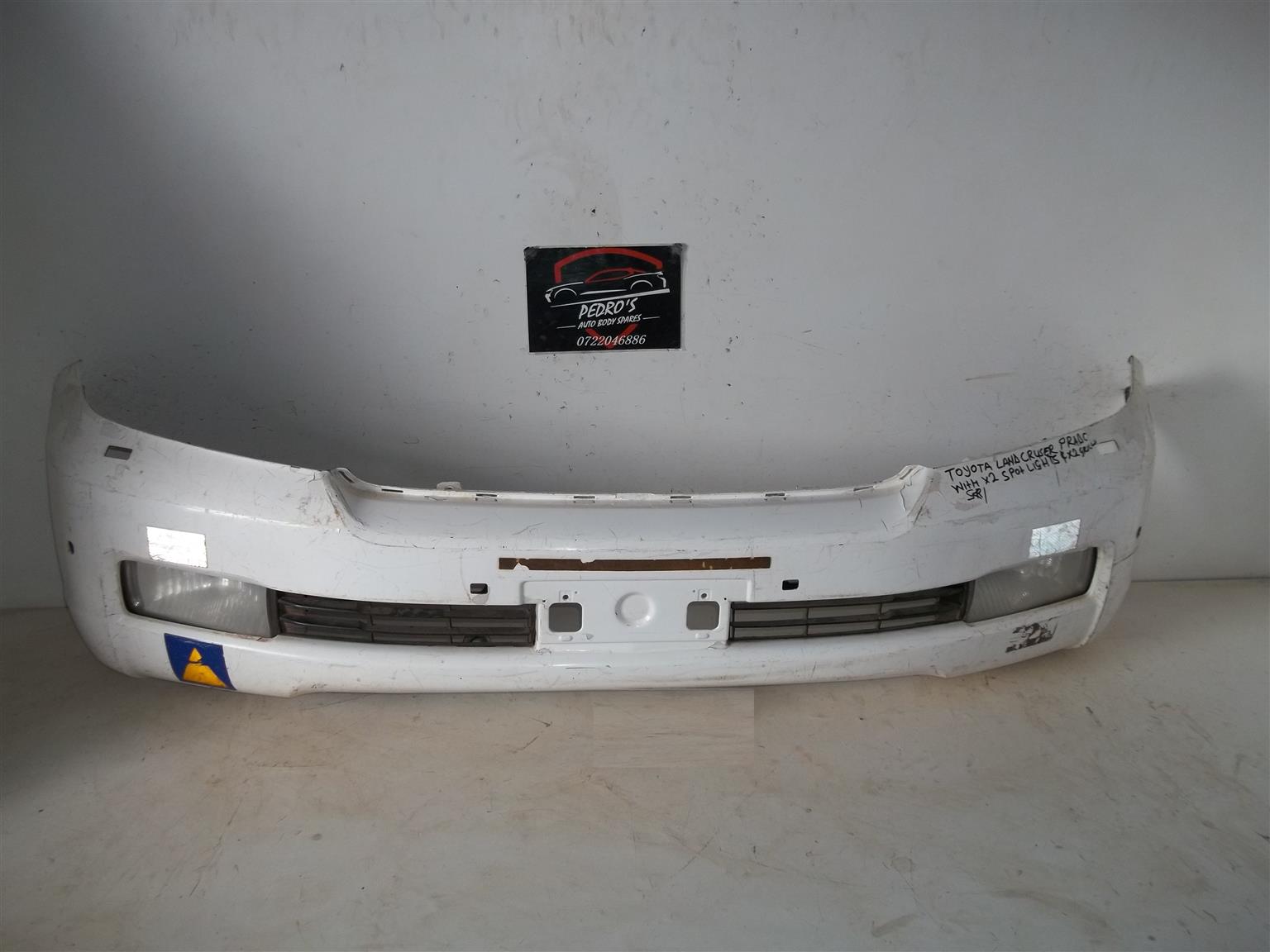 Toyota Land Cruiser 200 '097-'13 front bumper, grilles & fog lights - Private Seller Toyota Land Cruiser 200 '097-'13 front bumper, grilles & fog lights - Private Seller