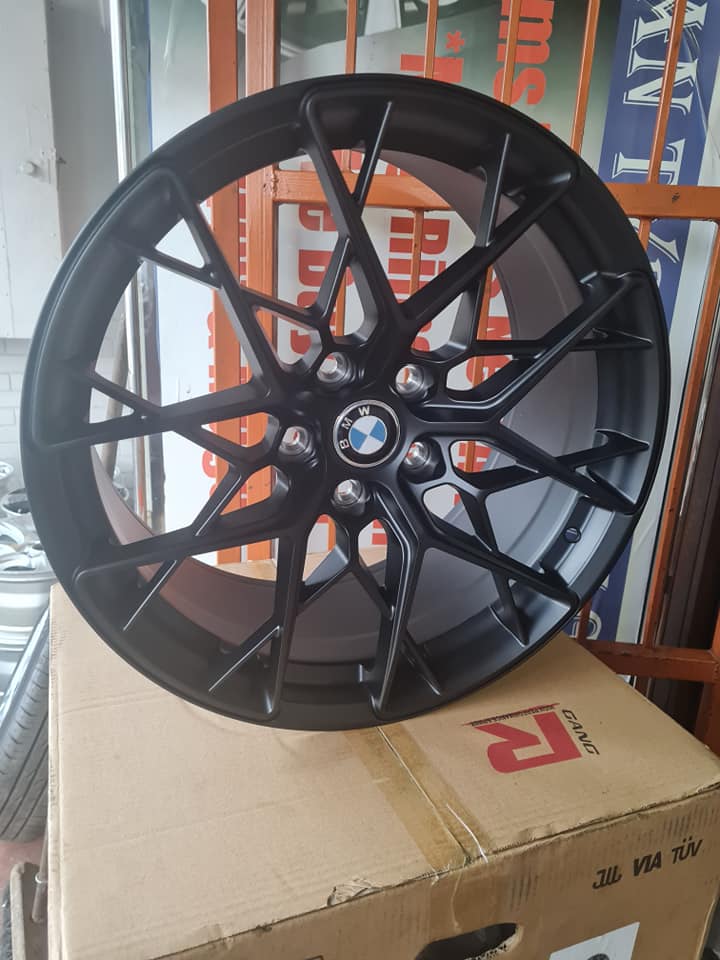 Bmw Brand new mags size 19 8.5j and 9.5j