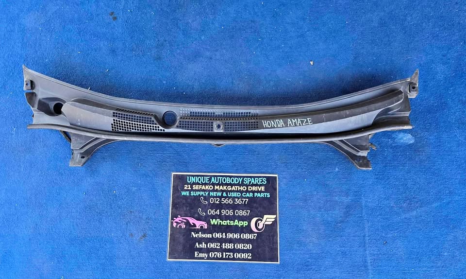 Honda Amaze Wiper Cowling - Private Seller Honda Amaze Wiper Cowling - Private Seller