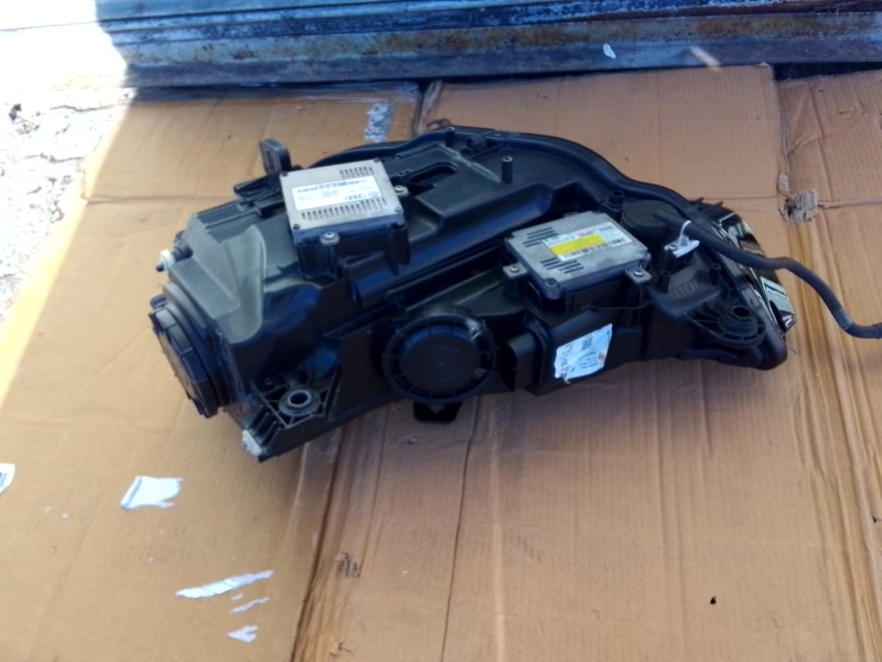 (2013-2016) AUDI AUDI A3 RHS LED XENON HEADLIGHT FOR SALE. COMPLETE - Private Seller (2013-2016) AUDI AUDI A3 RHS LED XENON HEADLIGHT FOR SALE. COMPLETE - Private Seller