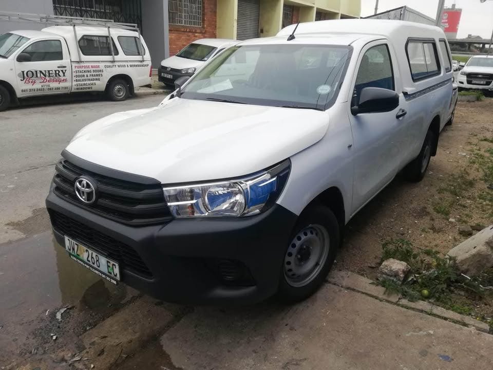 Toyota Hilux left fender Call 0780, Govan Mbeki Avenue Northend - Private Seller