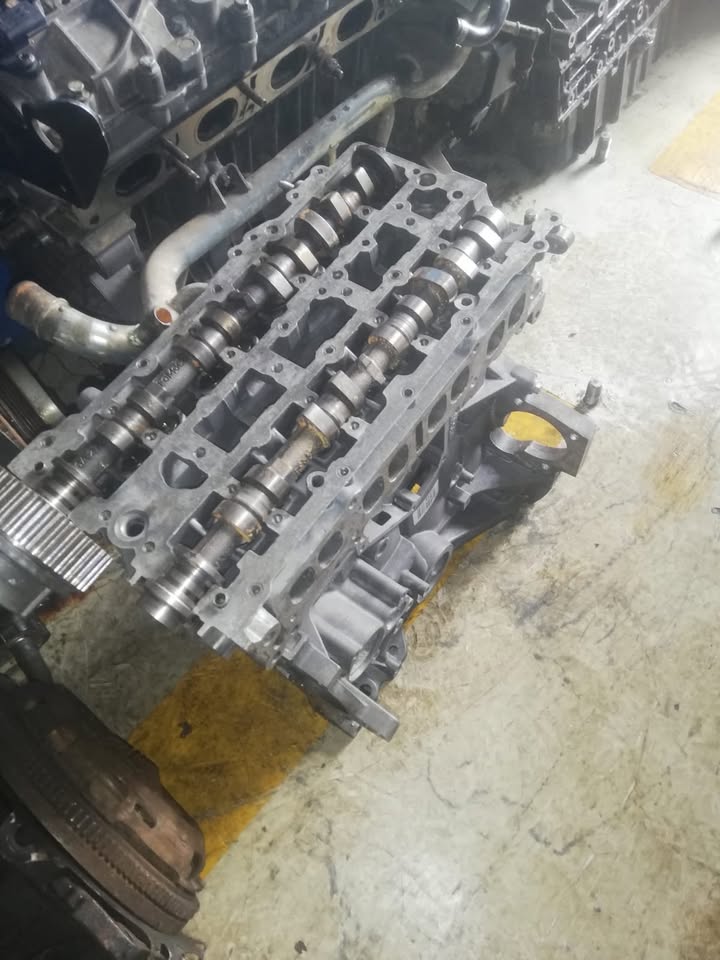 VOLVO S60 T3 CYLINDER HEAD AND BLOCK FOR SALE - Private Seller