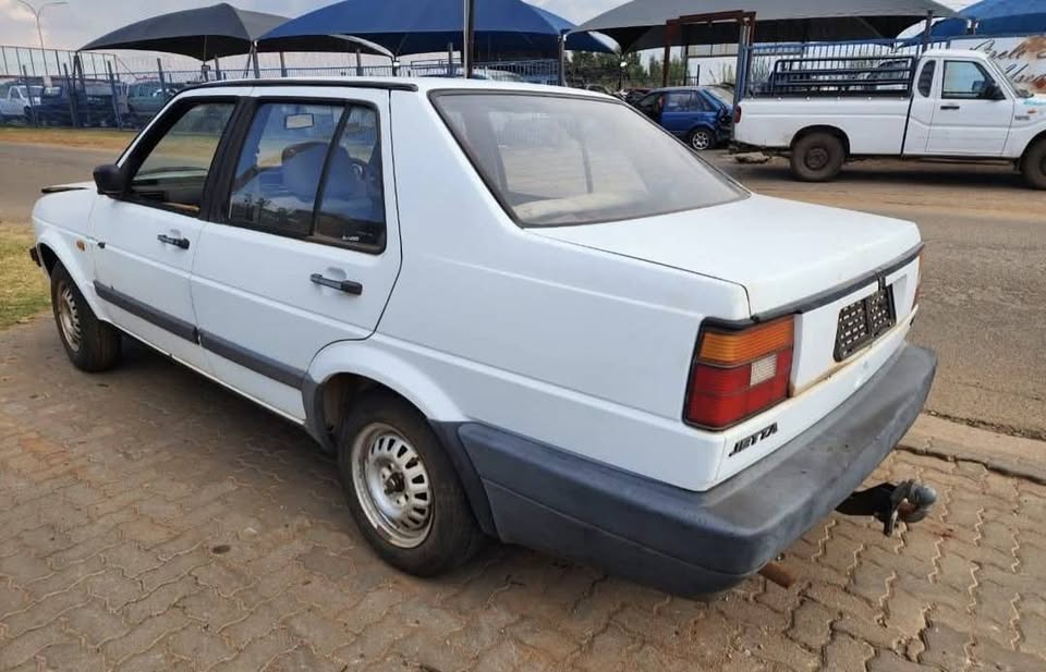 Volkswagen Jetta 2 MK2 STRIPPING FOR SPARE/PARTS CALL