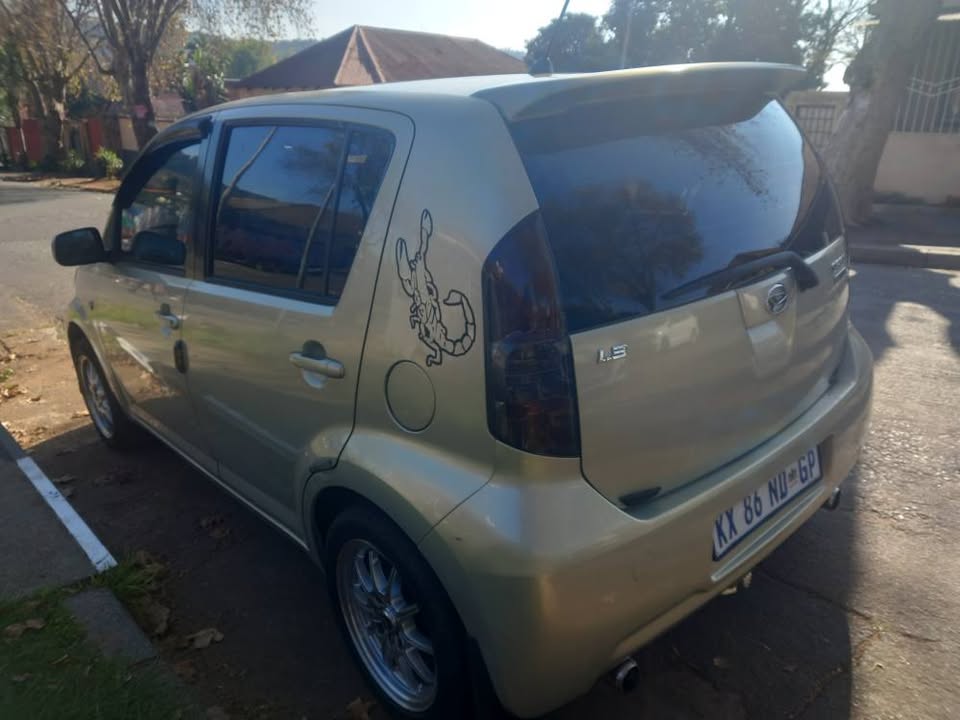 2010 DAIHATSU SIRION 1.3 PETROL, MANUAL, GOLD, 113000KMS