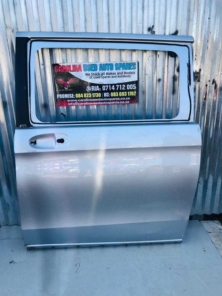 Mercedes Benz W447 left sliding door - Private Seller Mercedes Benz W447 left sliding door - Private Seller