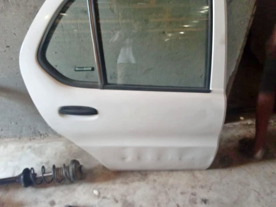 Tata doors and Bonnet - Private Seller