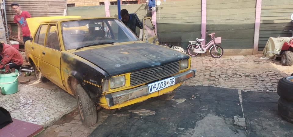 Toyota ke70 stripping for spares - Private Seller