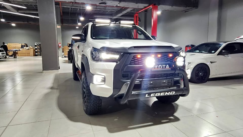 Toyota hilux Accessories - Private Seller