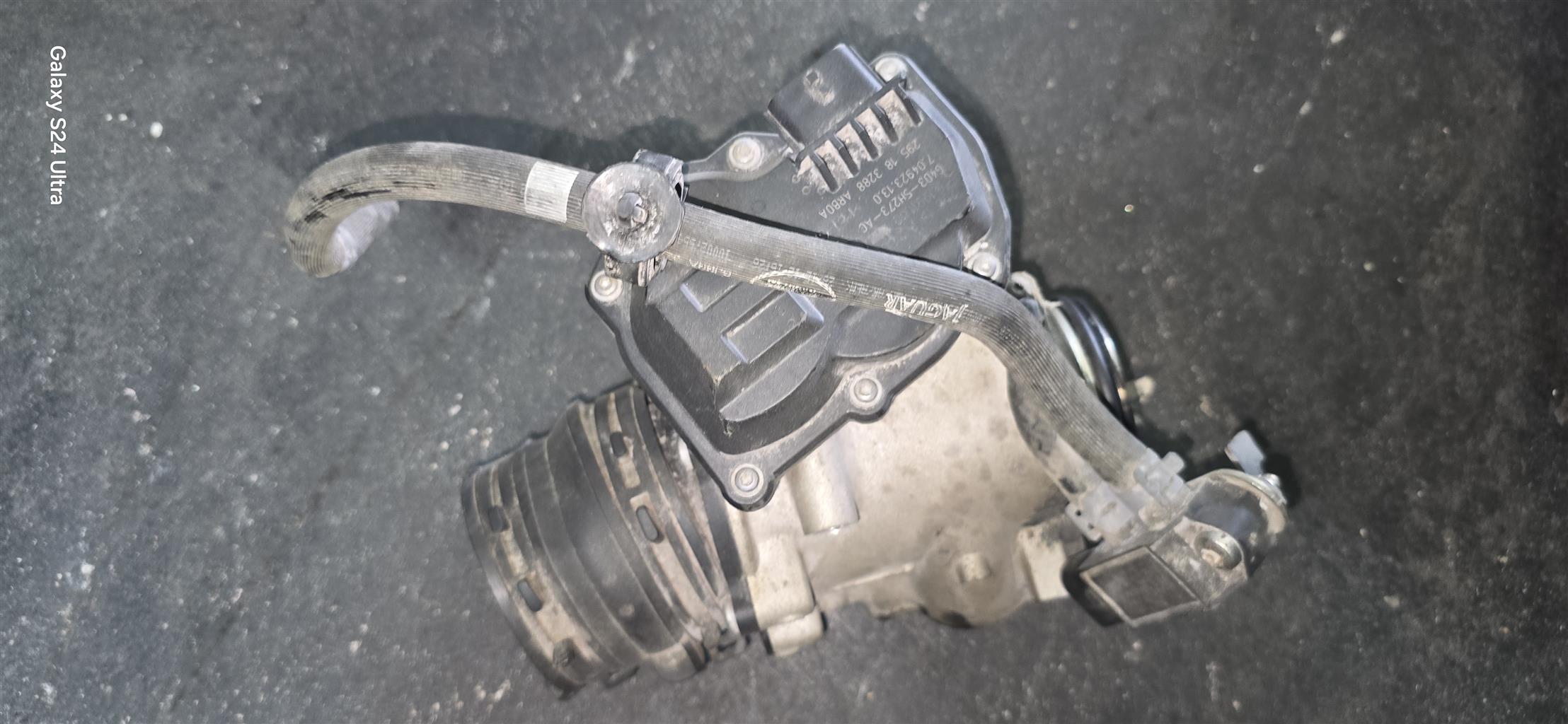 EGR VALVE AJ200D Jaguar X260, Fpace, Epace Evoque, Discovery Sport, Velar - Private Seller EGR VALVE AJ200D Jaguar X260, Fpace, Epace Evoque, Discovery Sport, Velar - Private Seller