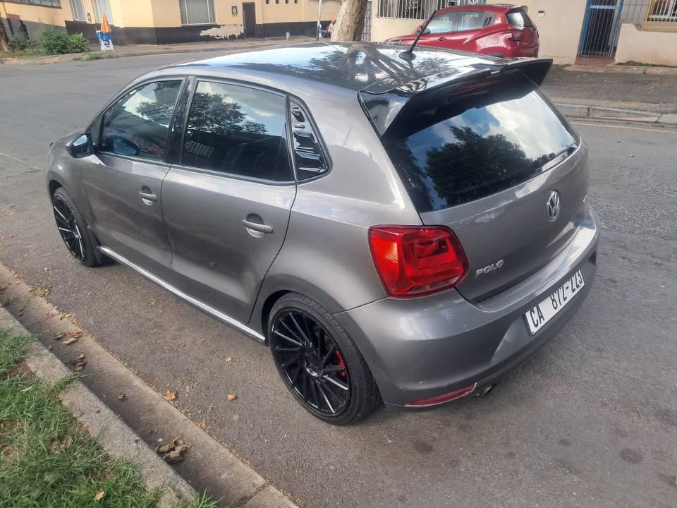 Vw polo Tsi 1.2 Grey 2017 for sale