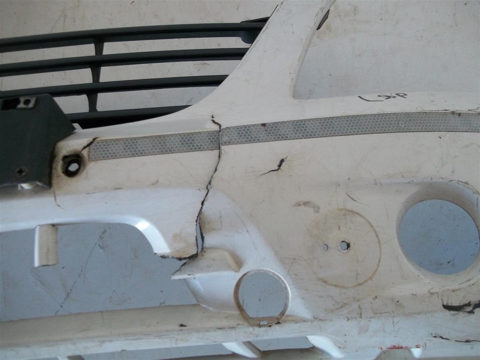 Tata Indica Vista front bumper with grille - Private Seller Tata Indica Vista front bumper with grille - Private Seller