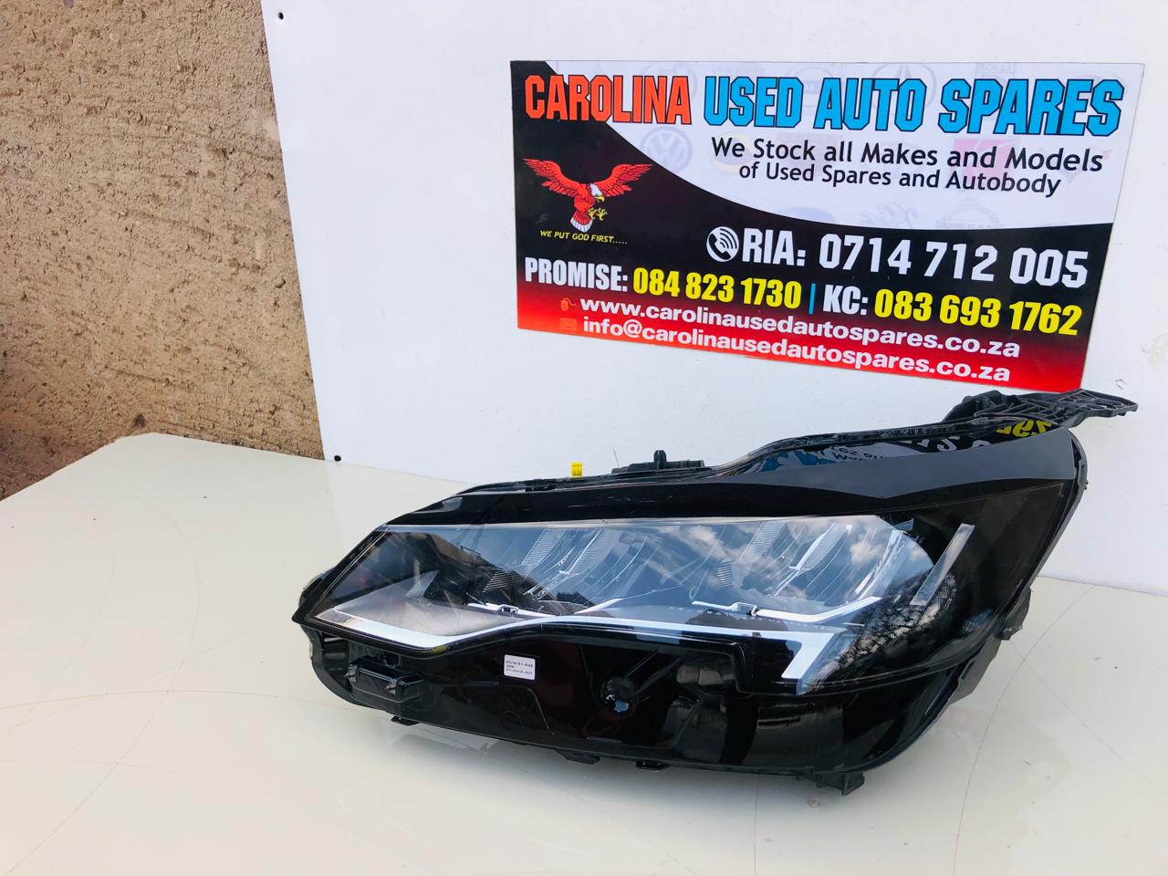 Peugeot 3008/5008 (LED technology) left side headlight - Private Seller Peugeot 3008/5008 (LED technology) left side headlight - Private Seller