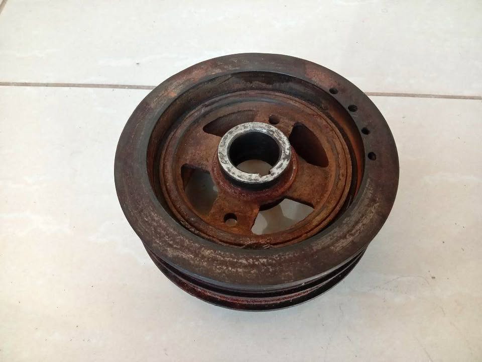 Toyota Corolla 20valve Black Top Crank Pulley - Private Seller Toyota Corolla 20valve Black Top Crank Pulley - Private Seller