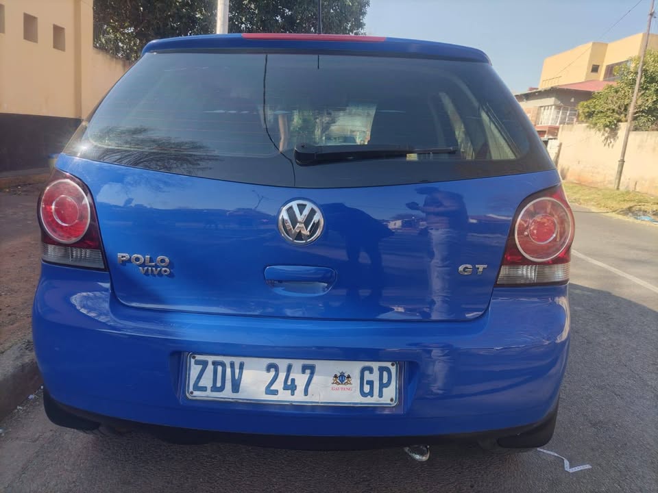 2012 vw polo Vivo 1.4 hatchback