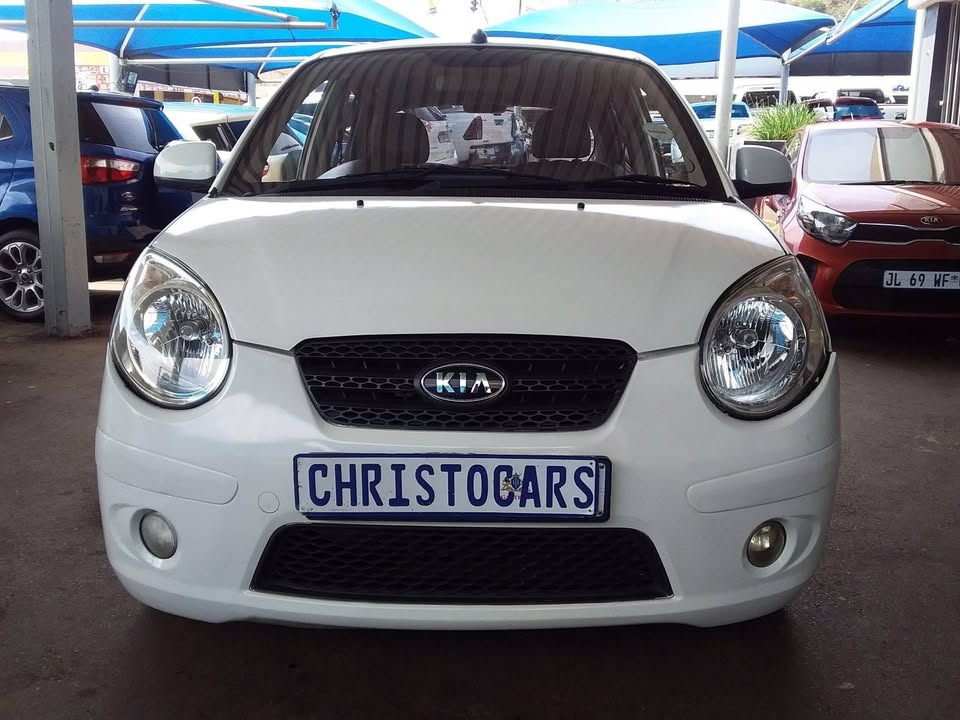 2011 model Kia Picanto striker Automatic petrol