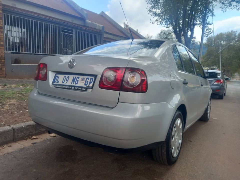 2010 VW Polo Vivo Sedan 1.4 Petrol, Manual, Silver, 92000kms,