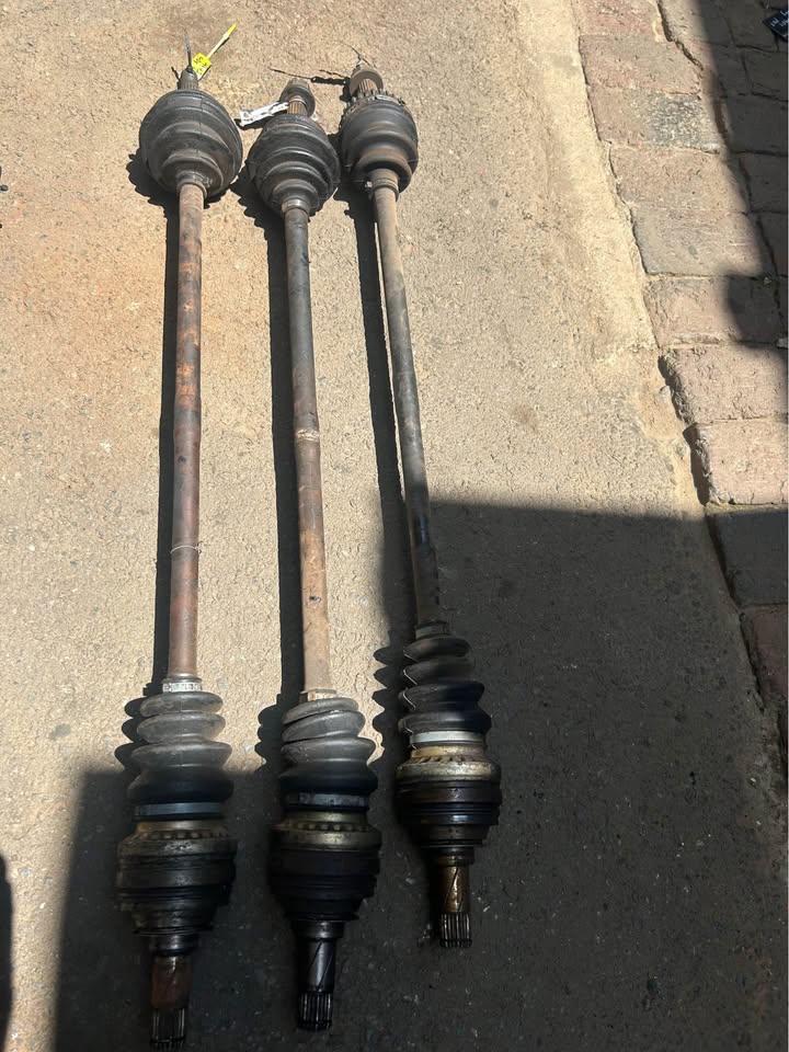 Opel Astra F Right Front CV Shafts For Sale @Circle 7 Used Parts - Private Seller