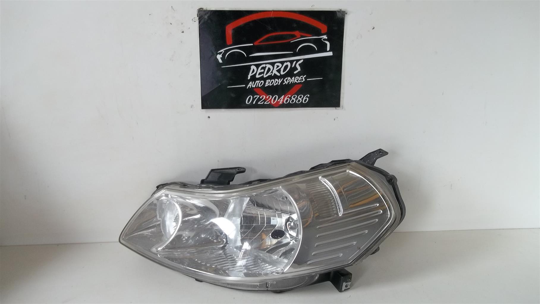 Suzuki SX4 left headlight - Private Seller Suzuki SX4 left headlight - Private Seller