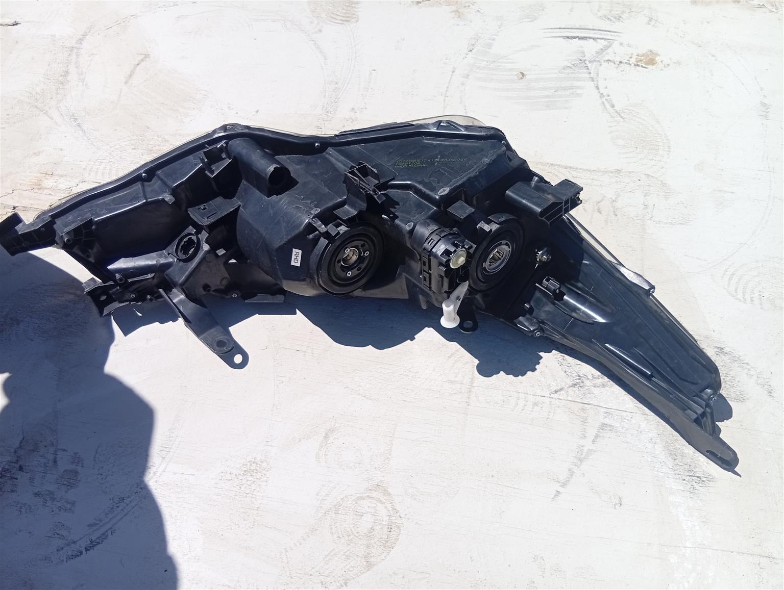 Toyota prestige left headlight - Private Seller Toyota prestige left headlight - Private Seller
