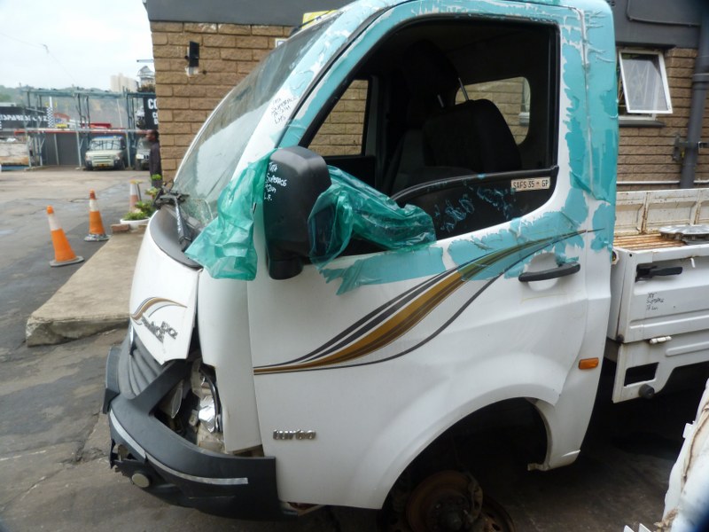 Tata Super Ace EX2 1 Ton Turbo DLS Manual White - 2018 STRIPPING FOR SPARES - Private Seller