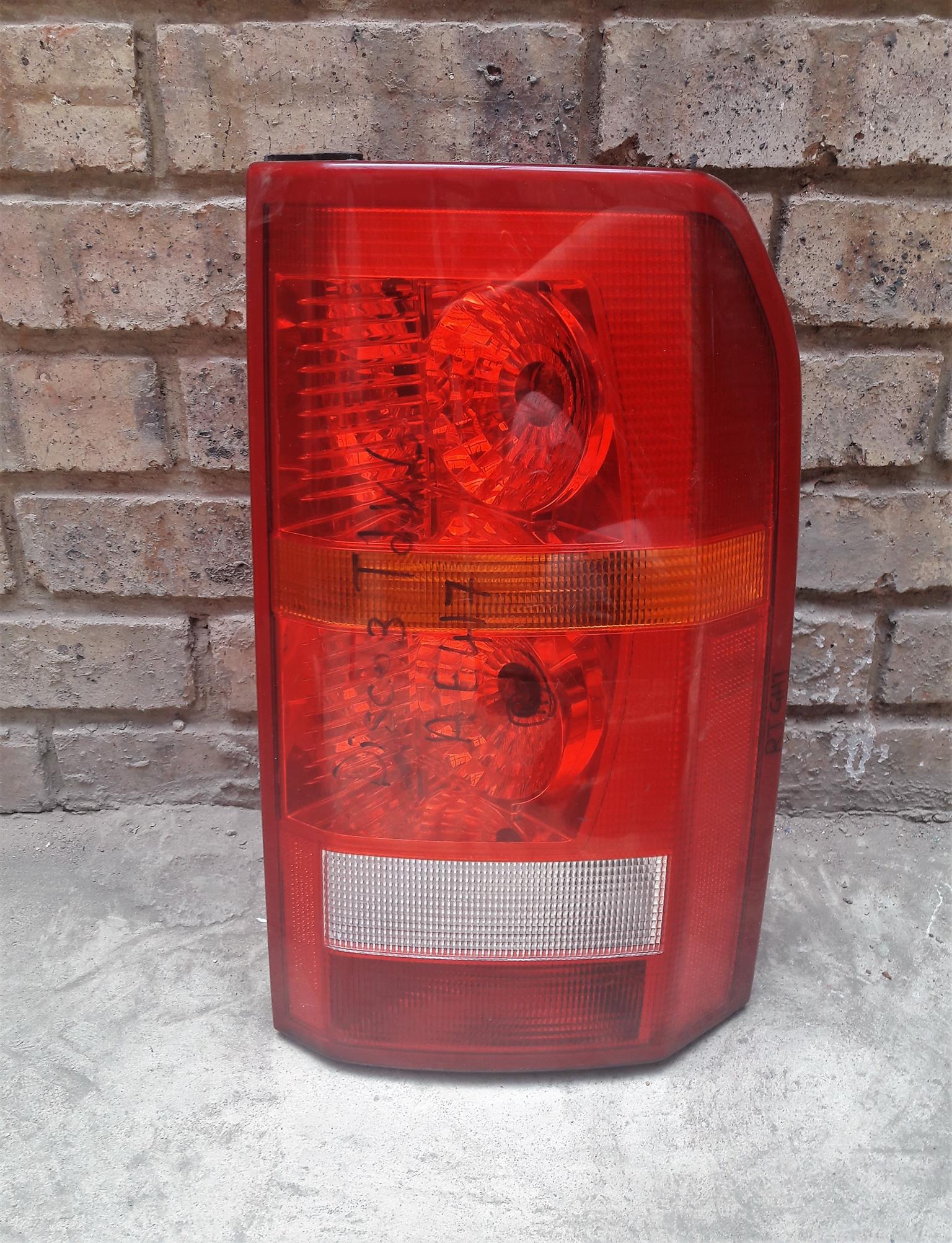 Land Rover Discovery 3 Tail Light Land Rover Discovery 3 Tail Light