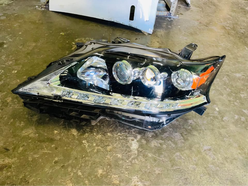 LEXUS RX350 RX450H EAGLE EYE HEADLIGHT 2013/15 - Private Seller
