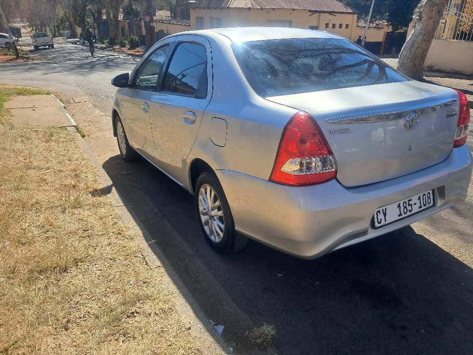 Toyota Etios Sedan 1.5 Sprint 2018