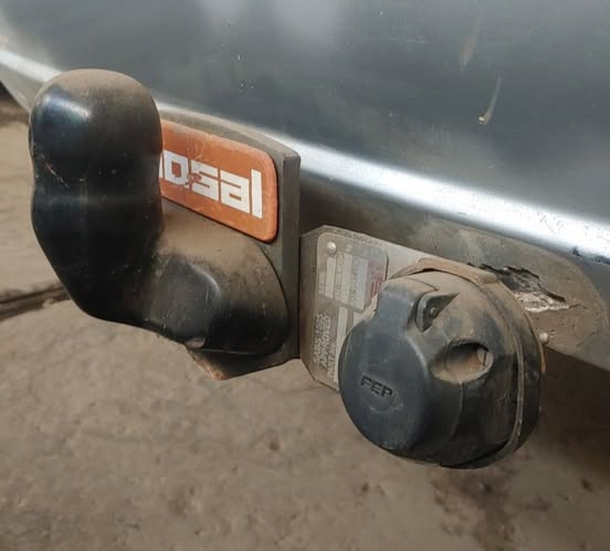 Nissan Almera towbar - Private Seller Nissan Almera towbar - Private Seller