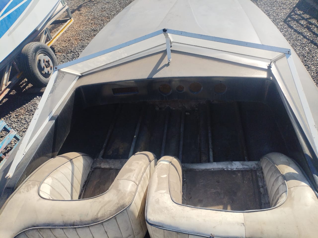 19ft PROJECT BOAT FOR SALE