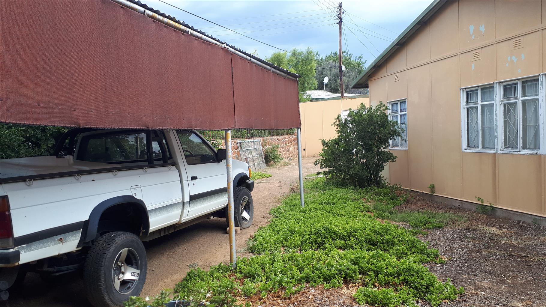 Nissan one tonner bakkie body all papers and licence in order no motor or gearbo Junk Mail