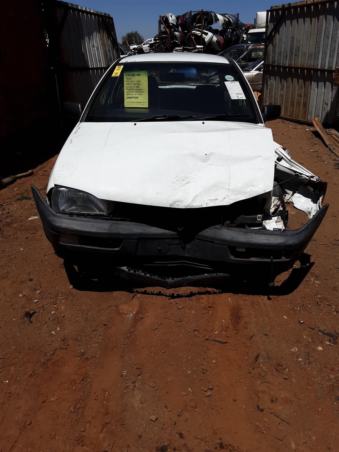 Stripping VW GOLF3 1997 for Spares - Private Seller
