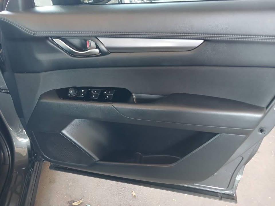2021 MAZDA CX-5 2.0 SKYACTIVE  Transmission: Manual  Mileage: 22000km  Fueltype: Petrol  Grey