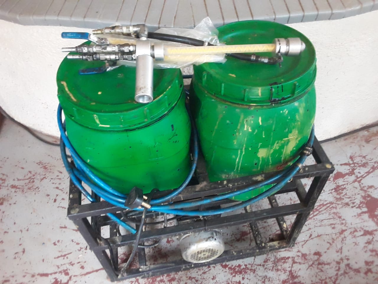 Heavy duty Rubberising/rhinolining machine | Junk Mail Marketplace