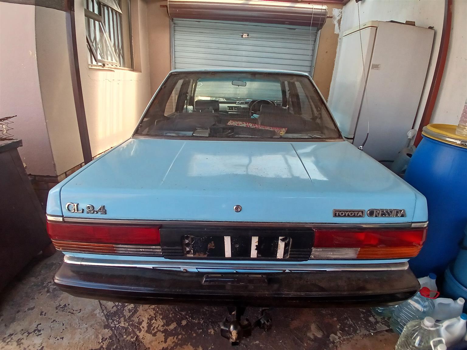 Toyota cressida 2.4 GL 22R stripping for spares - Private Seller