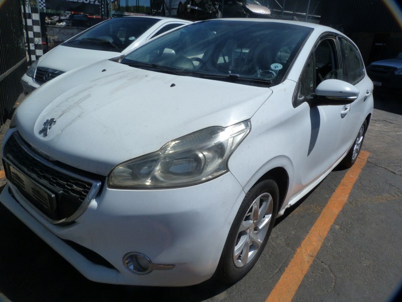 Peugeot 208 1.2 VTi Access Manual White - 2013 STRIPPING FOR SPARES - Private Seller Peugeot 208 1.2 VTi Access Manual White - 2013 STRIPPING FOR SPARES - Private Seller