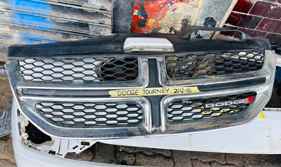 Dodge Journey grill 2012/16 - Private Seller