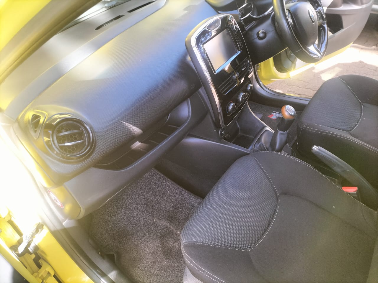 2015 RENAULT CLIO 900T 1.292,000KM GOT SERVICE BOOK
