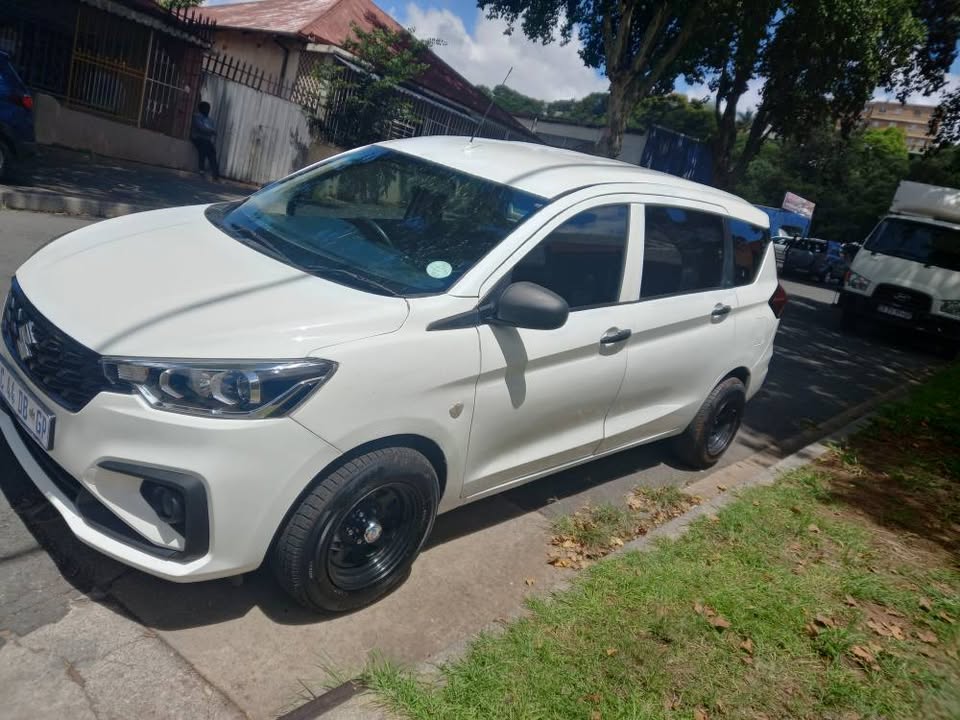 2023 SUZUKI ERTIGA 1.5 GA Petrol, Manual, White Color, Mileage 64000kms,Full Service