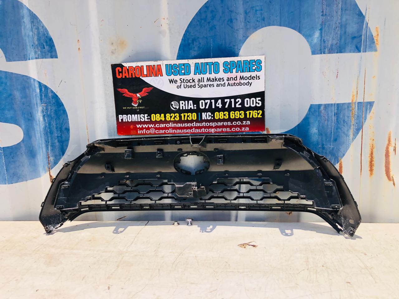 Toyota Corolla Cross radiator grill (no badge)(2020-2024) - Private Seller Toyota Corolla Cross radiator grill (no badge)(2020-2024) - Private Seller