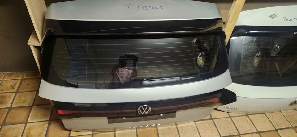 Volkswagen T cross complete Tailgate - Private Seller Volkswagen T cross complete Tailgate - Private Seller