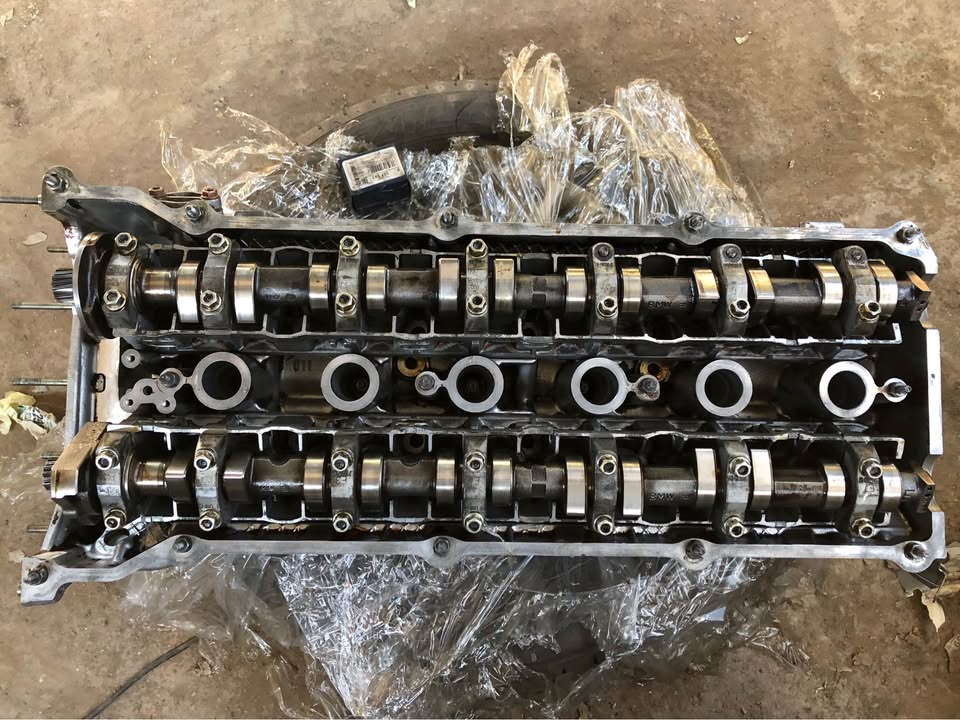 BMW 320i  Cylinder Head - Private Seller