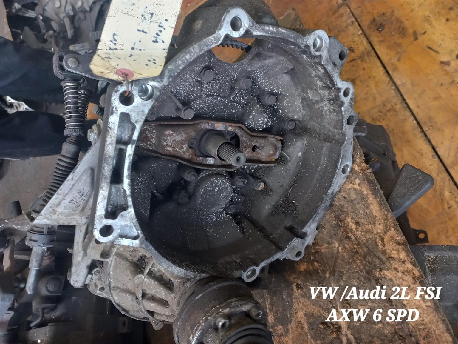 VW / AUDI 2.0 FSI AXW 6 SPEED MANUAL GEARBOX VW / AUDI 2.0 FSI AXW 6 SPEED MANUAL GEARBOX