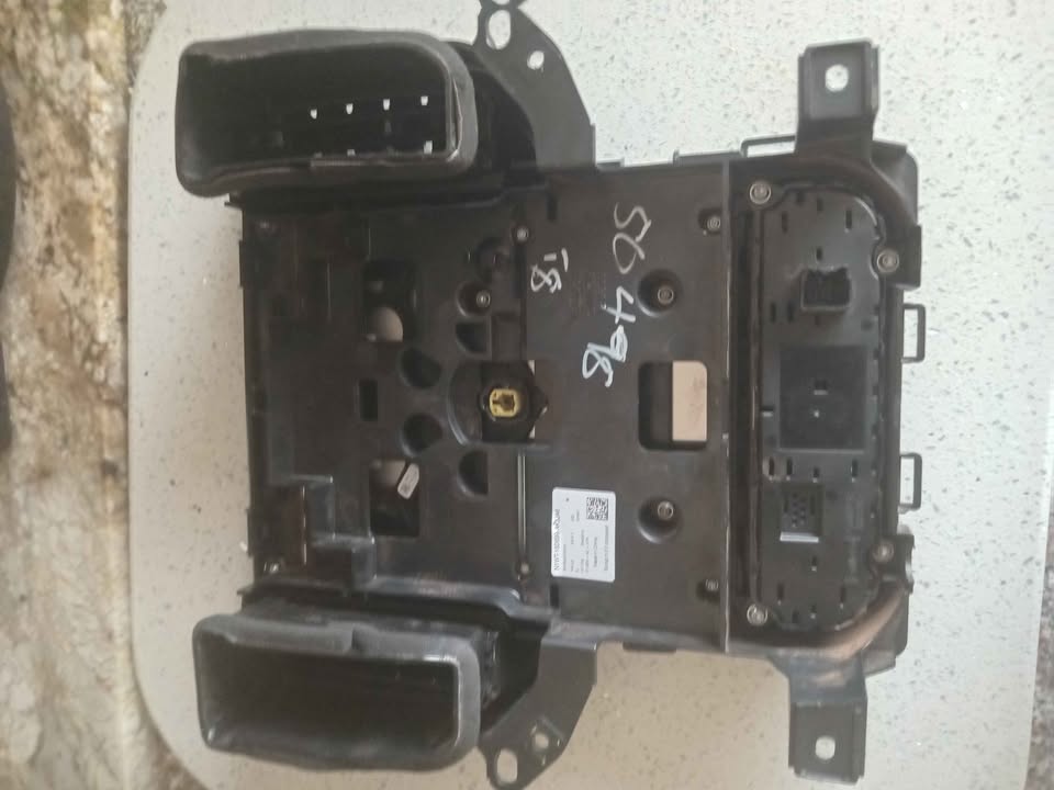 Ford Ranger Radio - Private Seller Ford Ranger Radio - Private Seller
