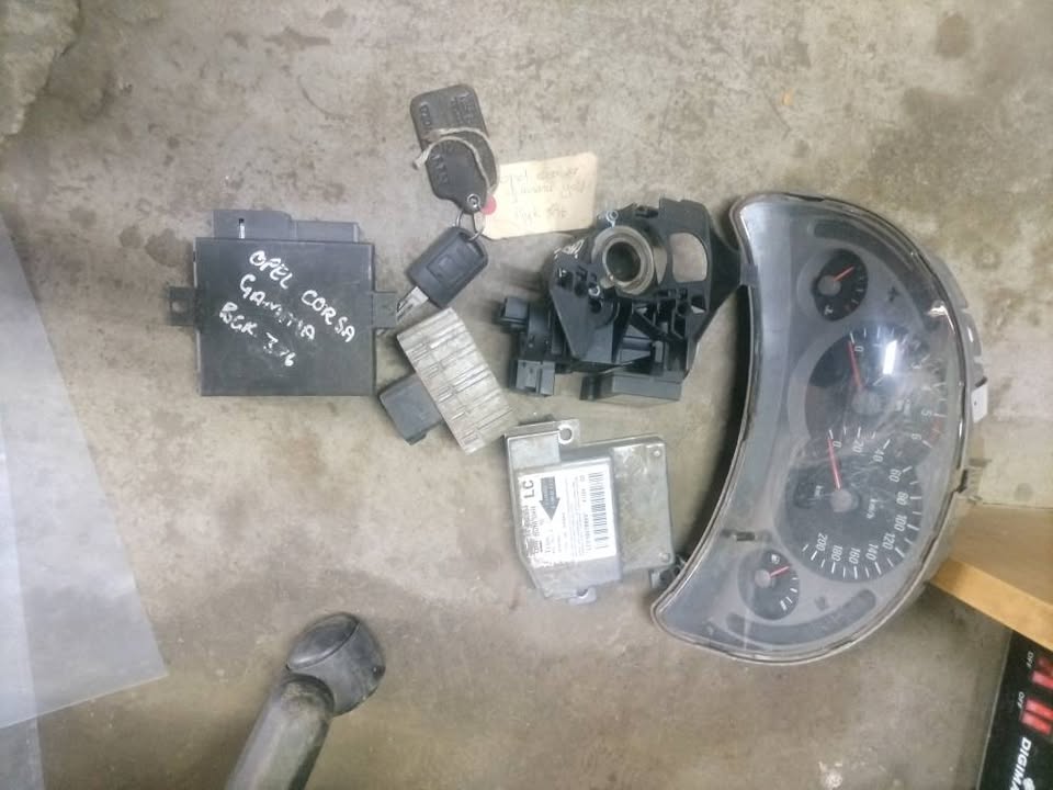 Opel corsa gamma diesel lockset - Private Seller