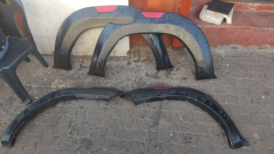 TOYOTA HILUX GD6 2024-2025 WHEEL ARCH 4 SET - Private Seller TOYOTA HILUX GD6 2024-2025 WHEEL ARCH 4 SET - Private Seller