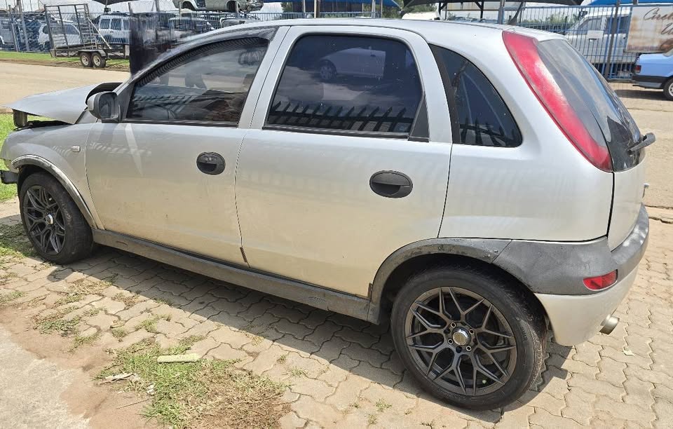 Opel Corsa Gamma 1.6 Stripping For Spares - Private Seller Opel Corsa Gamma 1.6 Stripping For Spares - Private Seller