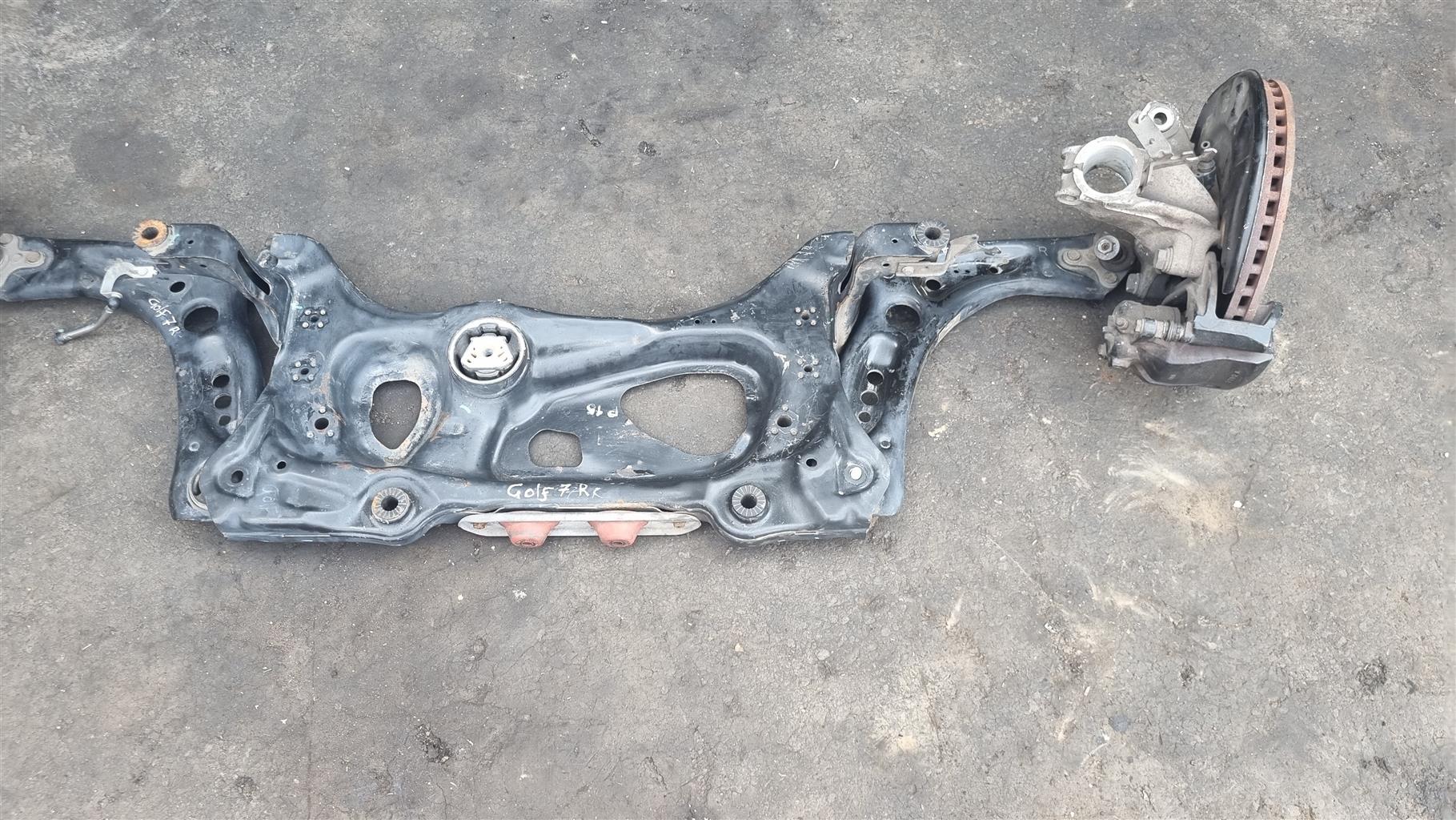GOLF 7 R FRONT SUSPENSION - Private Seller GOLF 7 R FRONT SUSPENSION - Private Seller