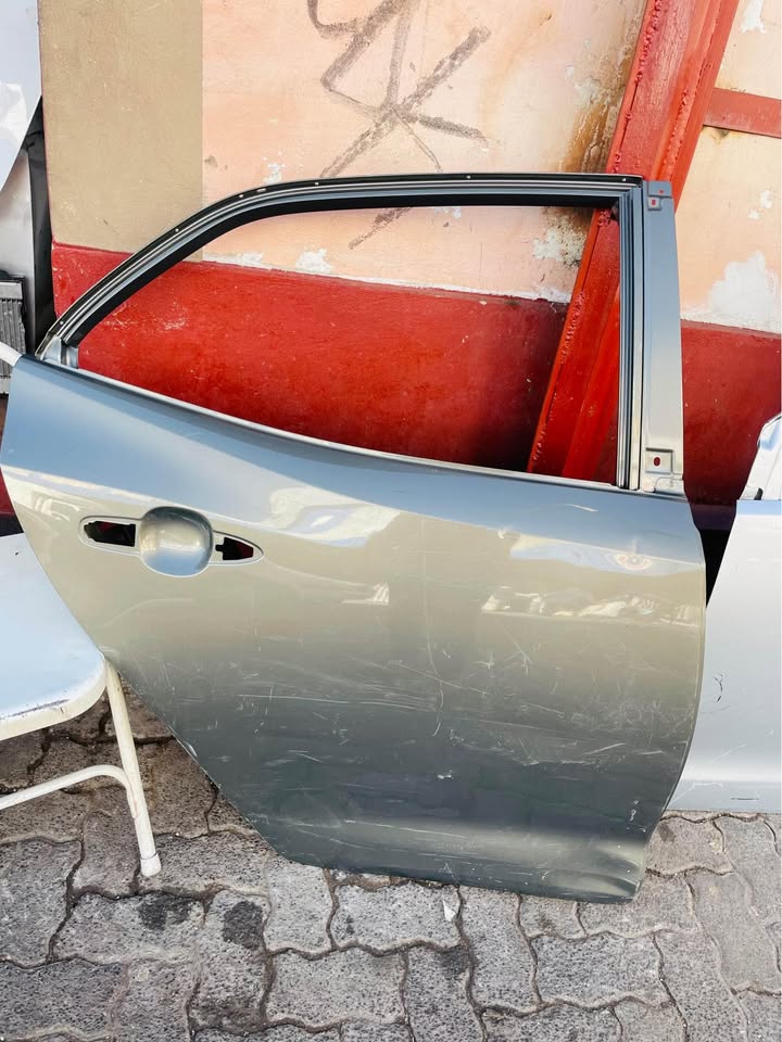 Toyota Corolla Back door - Private Seller Toyota Corolla Back door - Private Seller