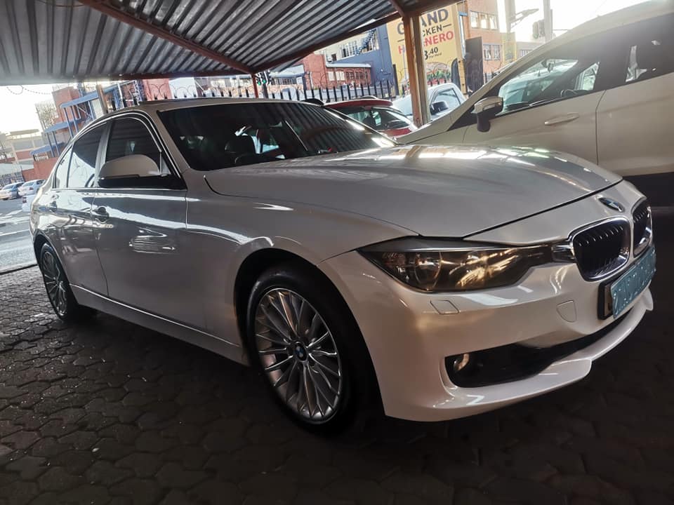 2013 BMW 320D F30 AUTOMATIC DIESEL