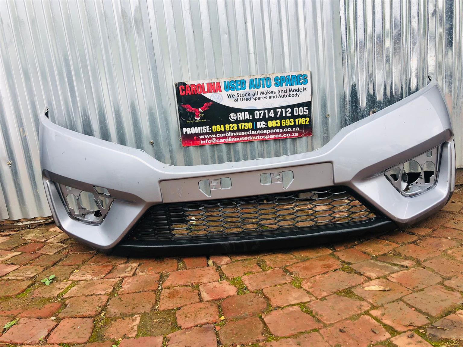 Honda Jazz front bumper and bumper grill - Private Seller Honda Jazz front bumper and bumper grill - Private Seller